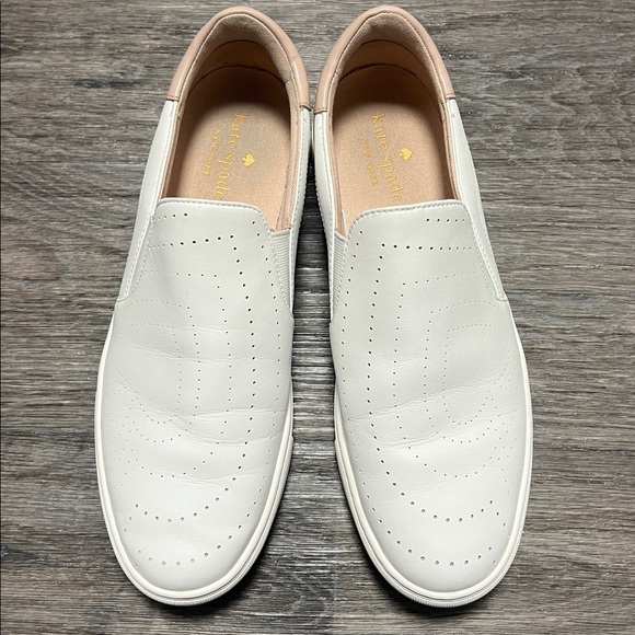 Kate Spade Azores perforated leather slip on shoes, white, size 8.5 - Picture 2 of 16